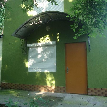 Апартаменты Domik S Saunoy Na Ogiyenko Каменец-Подольский Экстерьер фото