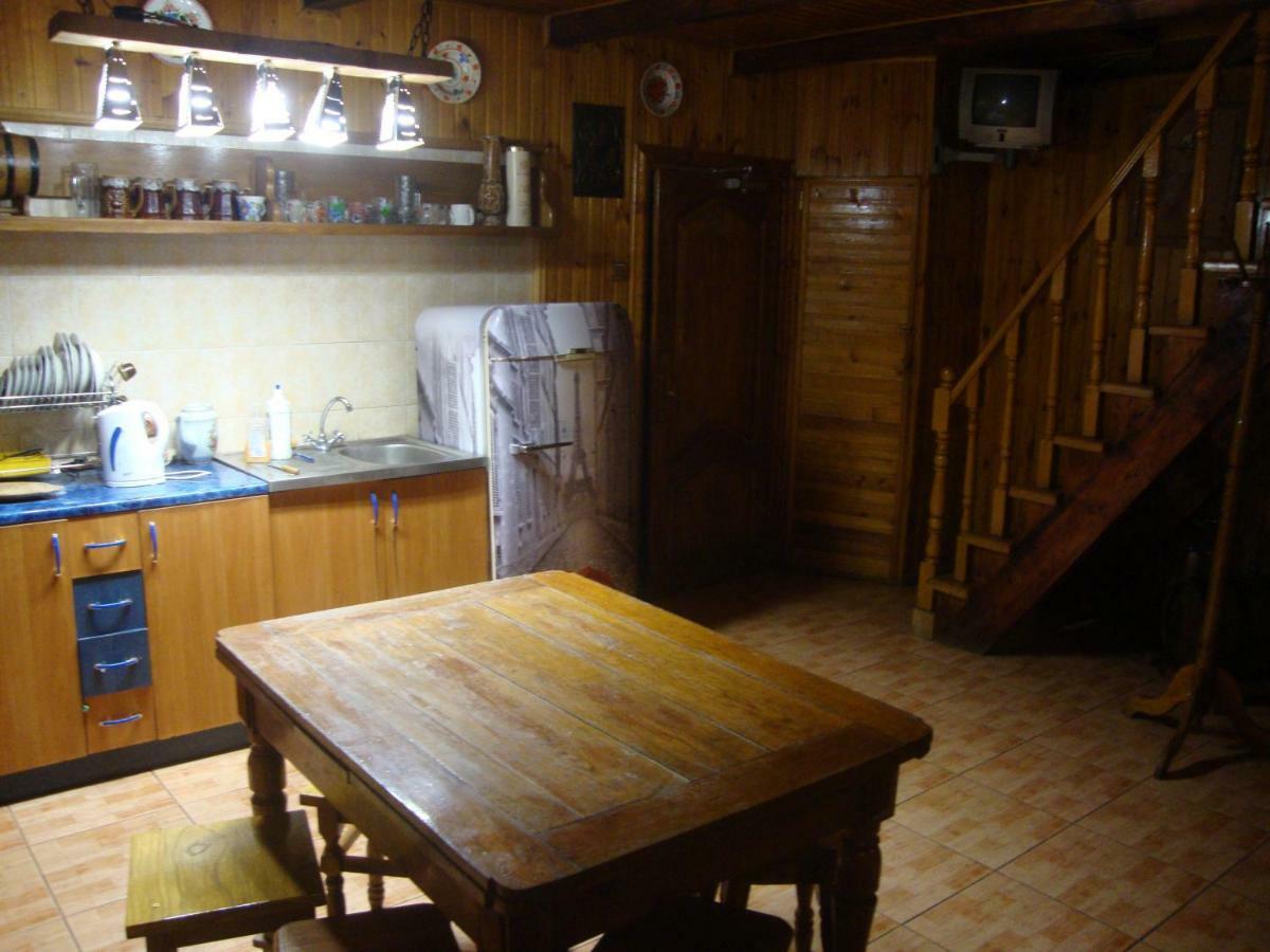 Апартаменты Domik S Saunoy Na Ogiyenko Каменец-Подольский Экстерьер фото